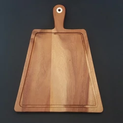 Fa vágódeszka 30x40x1,5 cm trapéz