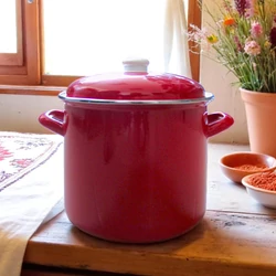 Fazék fedővel zománcozott 22cm 6,9l piros Perfect Home