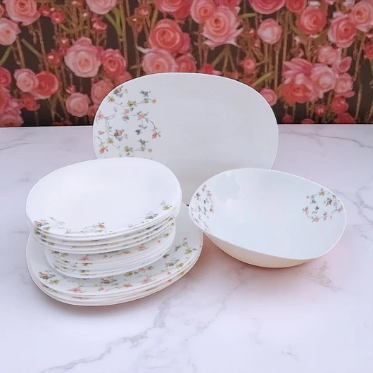 20 részes szögletes opál étkészlet apró virágos